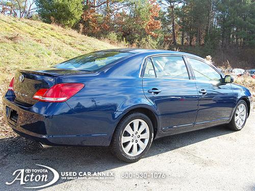 Toyota Avalon 2005 photo 2