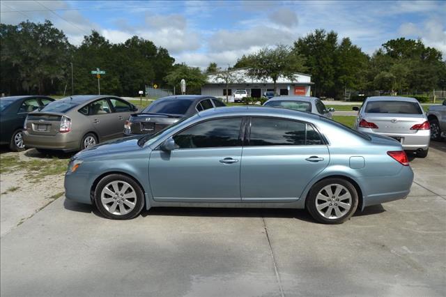 Toyota Avalon 2005 photo 2