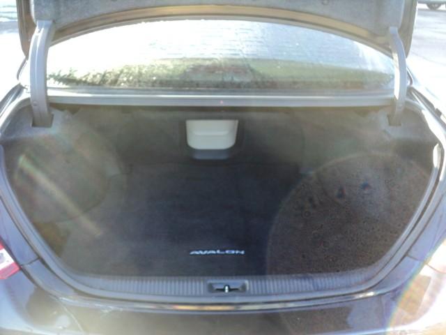 Toyota Avalon 2005 photo 2