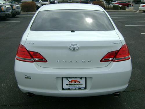 Toyota Avalon 2005 photo 3