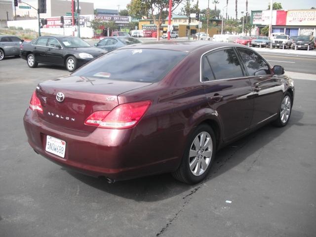 Toyota Avalon 2005 photo 3