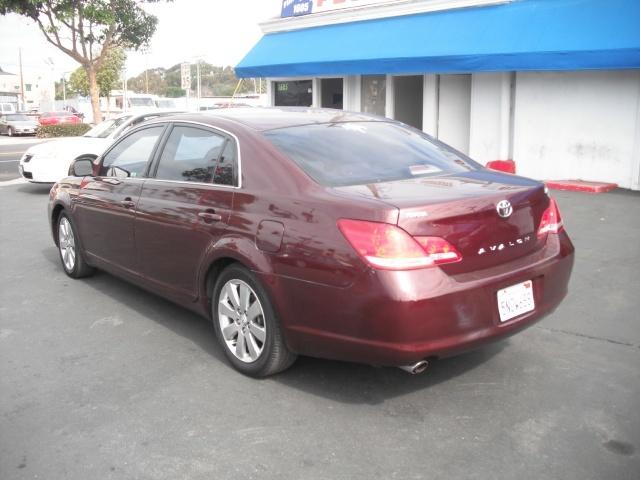 Toyota Avalon 2005 photo 4