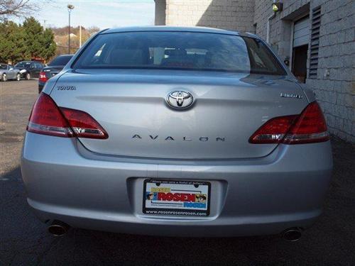 Toyota Avalon 2005 photo 1