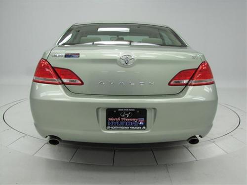 Toyota Avalon 2005 photo 3