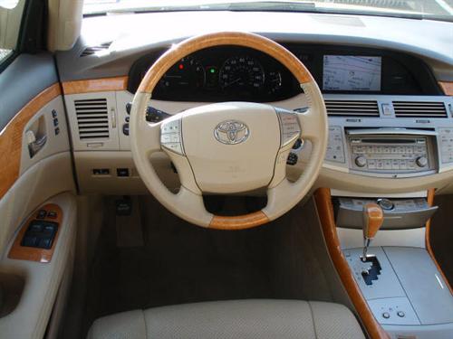 Toyota Avalon 2005 photo 1