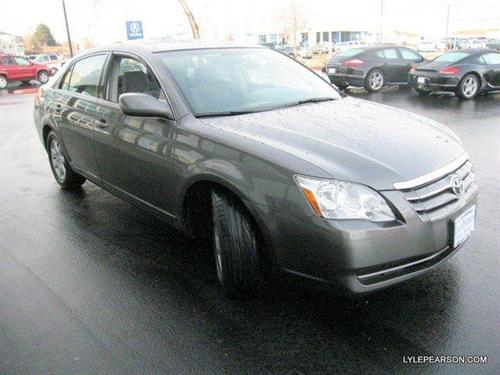 Toyota Avalon 2005 photo 1