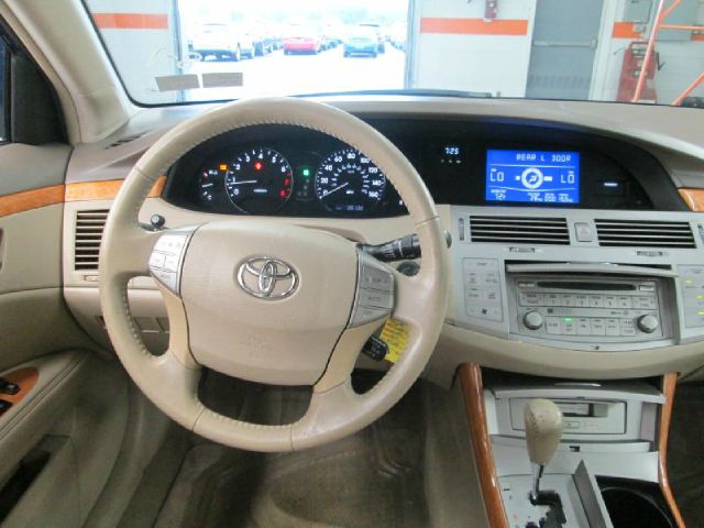 Toyota Avalon 2005 photo 3