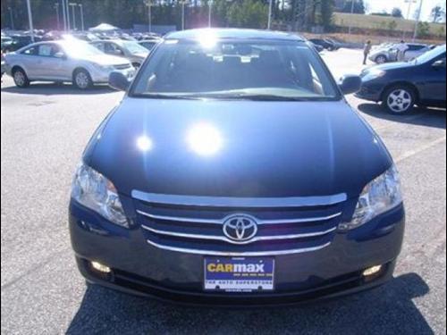 Toyota Avalon 2005 photo 1