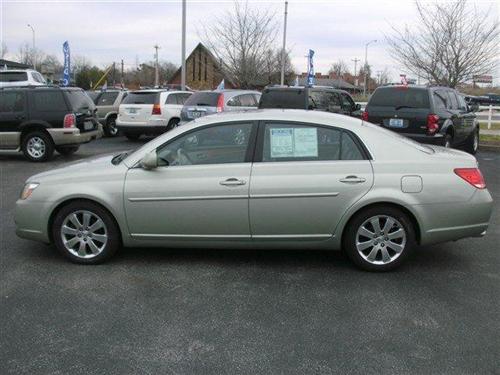 Toyota Avalon 2005 photo 2