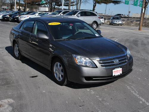 Toyota Avalon 2005 photo 2