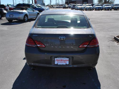 Toyota Avalon 2005 photo 5