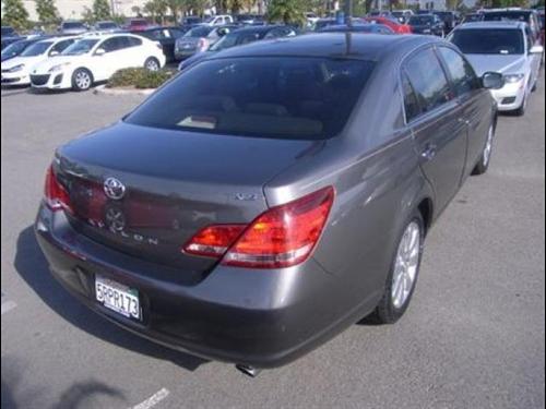 Toyota Avalon 2005 photo 4