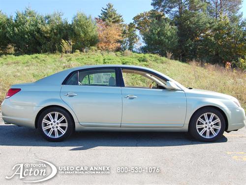 Toyota Avalon 2005 photo 2