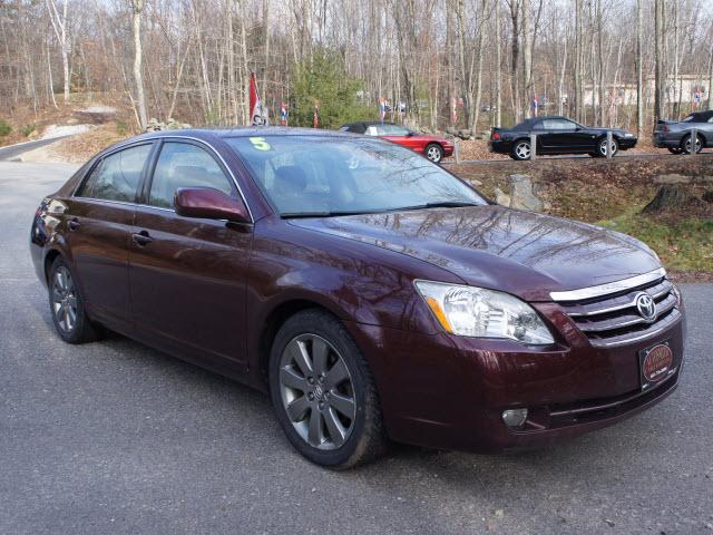 Toyota Avalon 2005 photo 2