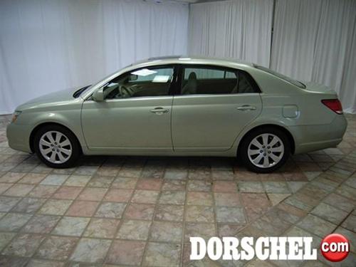Toyota Avalon 2005 photo 2