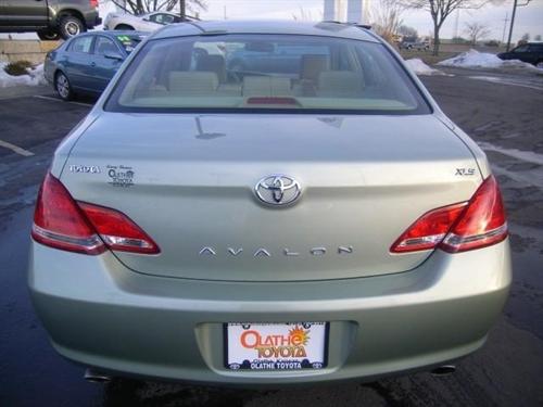 Toyota Avalon 2005 photo 4