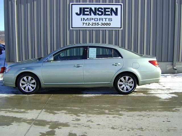 Toyota Avalon Unknown Sedan