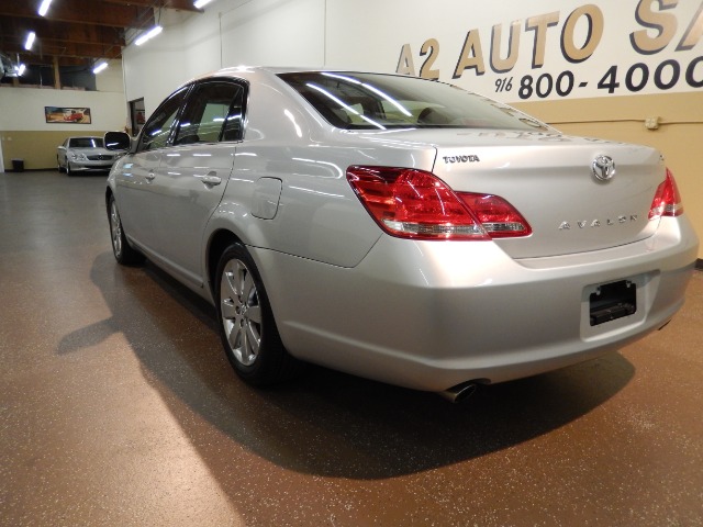 Toyota Avalon 2005 photo 4