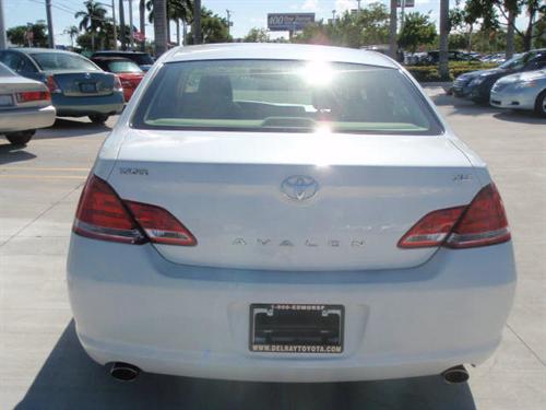 Toyota Avalon 2005 photo 4