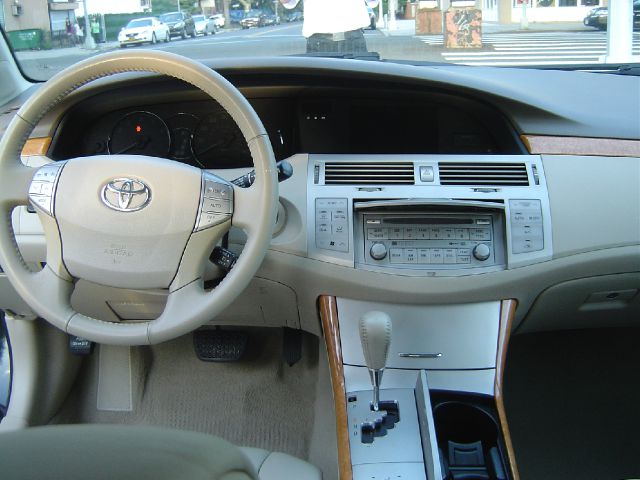 Toyota Avalon 2005 photo 3