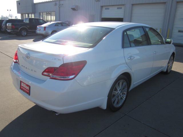 Toyota Avalon 2005 photo 4