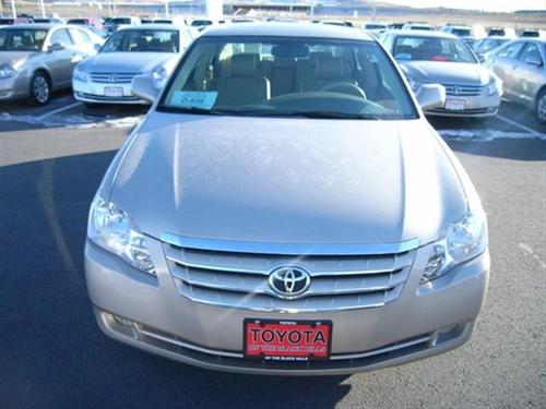 Toyota Avalon 2005 photo 1