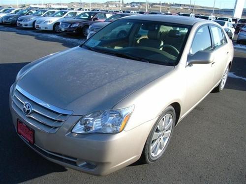 Toyota Avalon 2005 photo 2