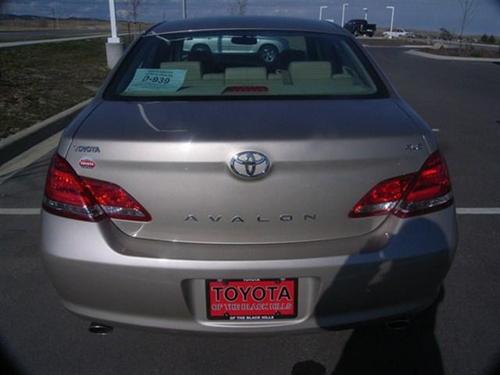 Toyota Avalon 2005 photo 3
