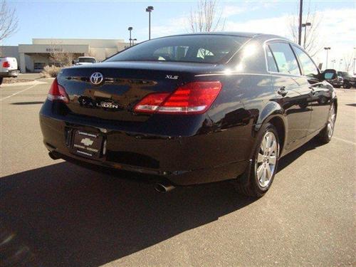 Toyota Avalon 2005 photo 2