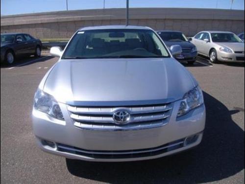 Toyota Avalon 2005 photo 1