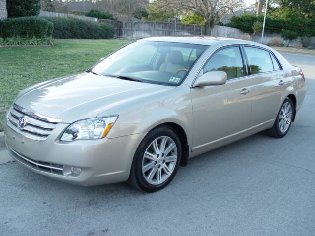 Toyota Avalon Unknown Sedan