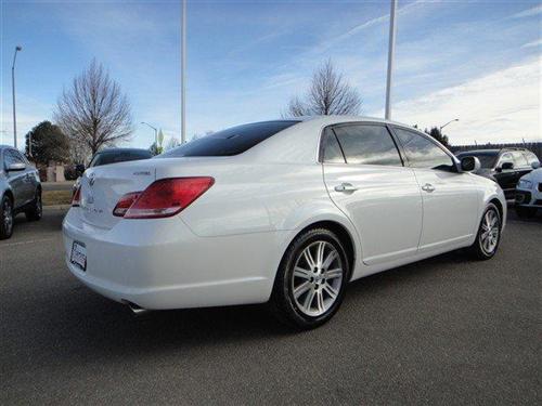 Toyota Avalon 2005 photo 2