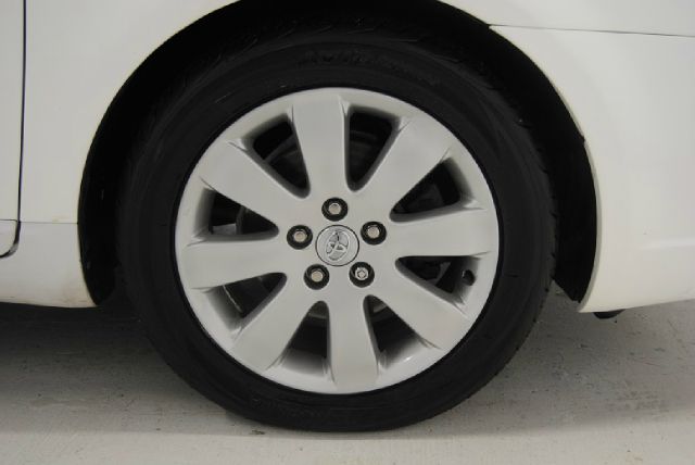 Toyota Avalon 2005 photo 16