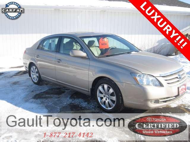 Toyota Avalon XLS Sedan