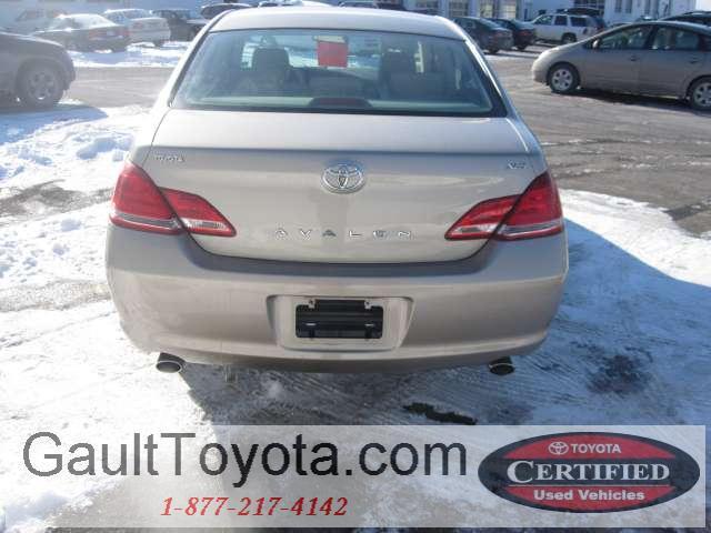 Toyota Avalon 2005 photo 3