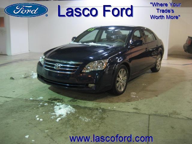 Toyota Avalon SLT 25 Sedan