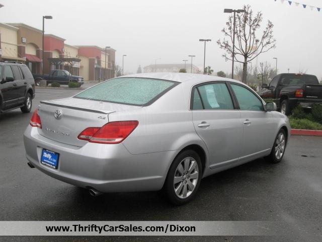 Toyota Avalon 2005 photo 3
