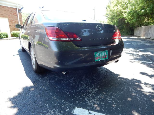 Toyota Avalon 2006 photo 1