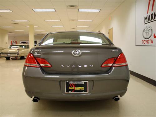 Toyota Avalon 2006 photo 1