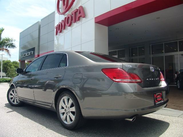 Toyota Avalon 2006 photo 4