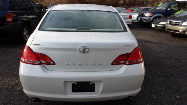 Toyota Avalon 2006 photo 3