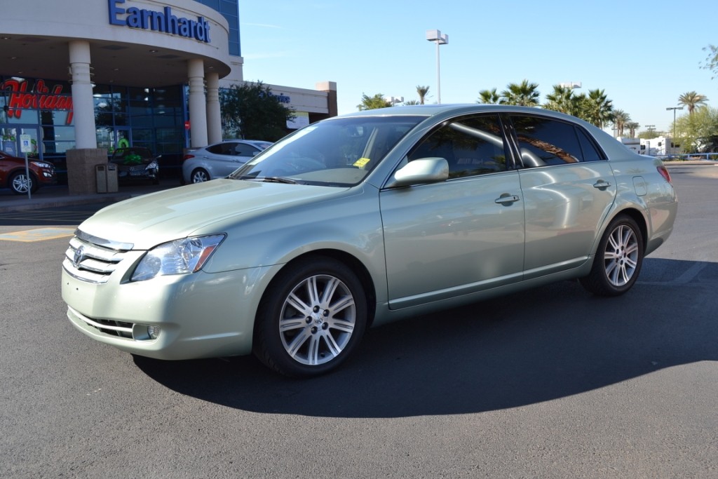 Toyota Avalon 2006 photo 1