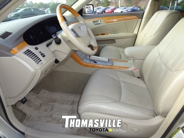 Toyota Avalon 2006 photo 2