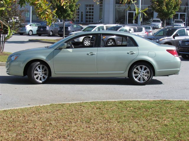 Toyota Avalon 2006 photo 3