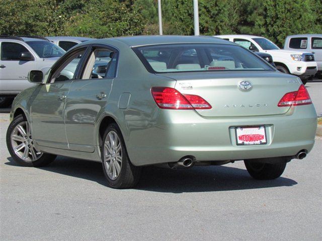 Toyota Avalon 2006 photo 4