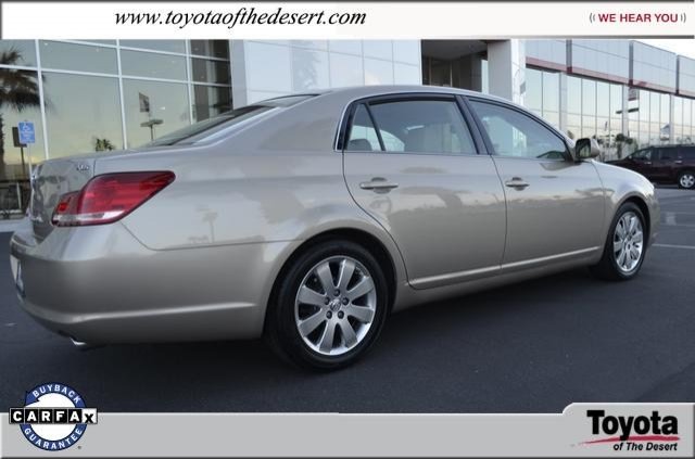 Toyota Avalon 2006 photo 1