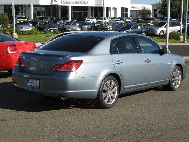 Toyota Avalon 2006 photo 4