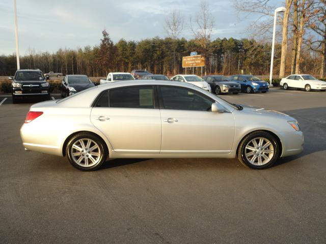 Toyota Avalon 2006 photo 3