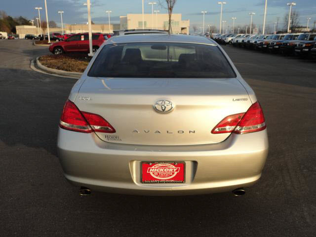 Toyota Avalon 2006 photo 5