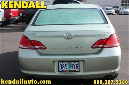 Toyota Avalon 2006 photo 3